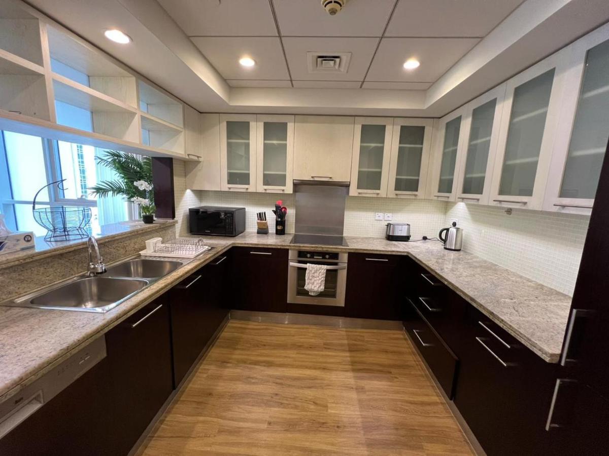 Luxury 2Br- Burj Khalifa View In Blvd Central -1402 두바이 외부 사진